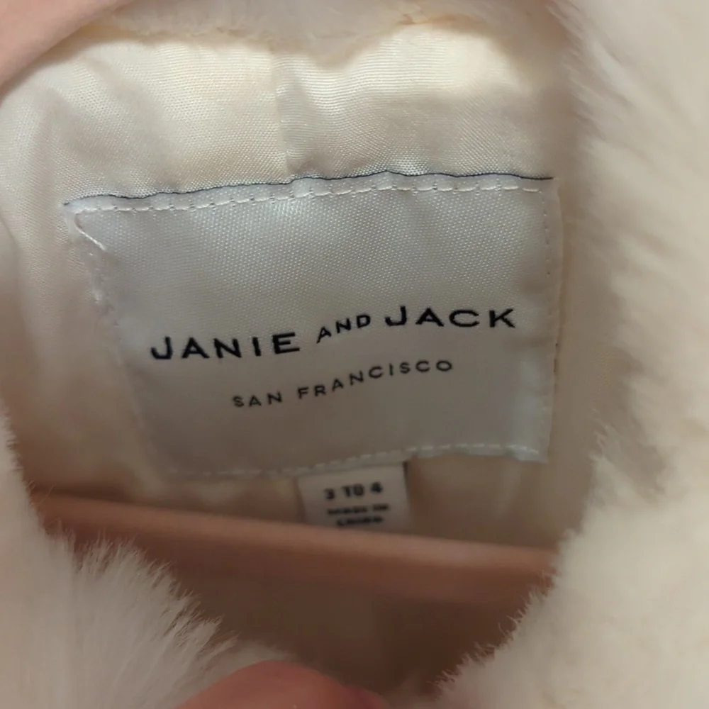Janie and Jack Cream Pea Coat with Faux Fur Collar 3-4 t - Picture 3 of 4